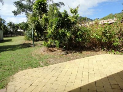 12 Racecourse Road, Cooktown