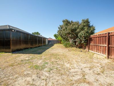 17 Burwood Road, Australind