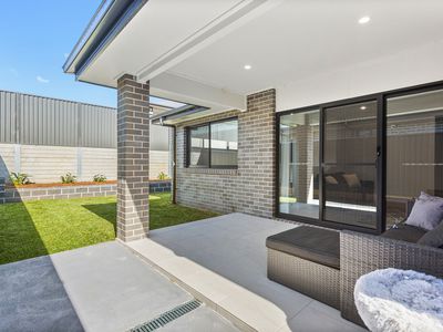22 Bentwing Road, Huntley