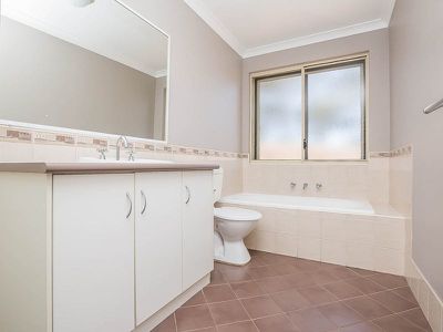 11 / 4 Reynolds Place, South Hedland