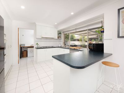 49 KINGFISHER DRIVE, West Wodonga