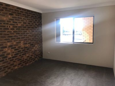 8 / 10 Fermont Street, Underwood