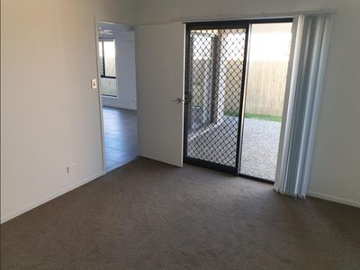 2 / 15 Hawthorn Street, Beaudesert