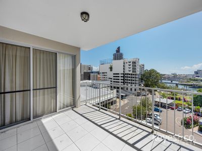 32 / 51-69 Stanley Street, Townsville City