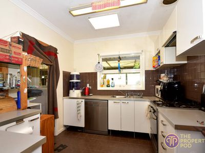 18 Badbury Road, Armadale