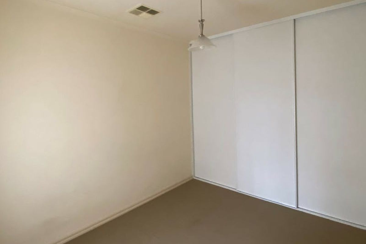 28 Leeds Avenue, Northfield