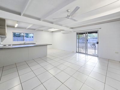 421 VARLEY STREET, Yorkeys Knob