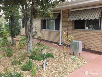 77 Redwood Crescent, Melville