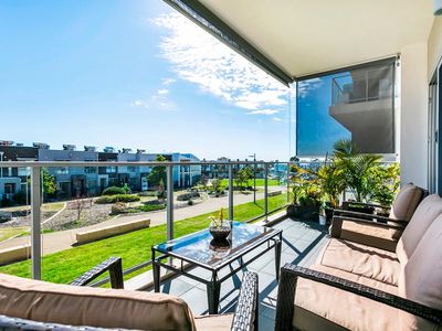 1 / 16 Mann Drive, Brompton