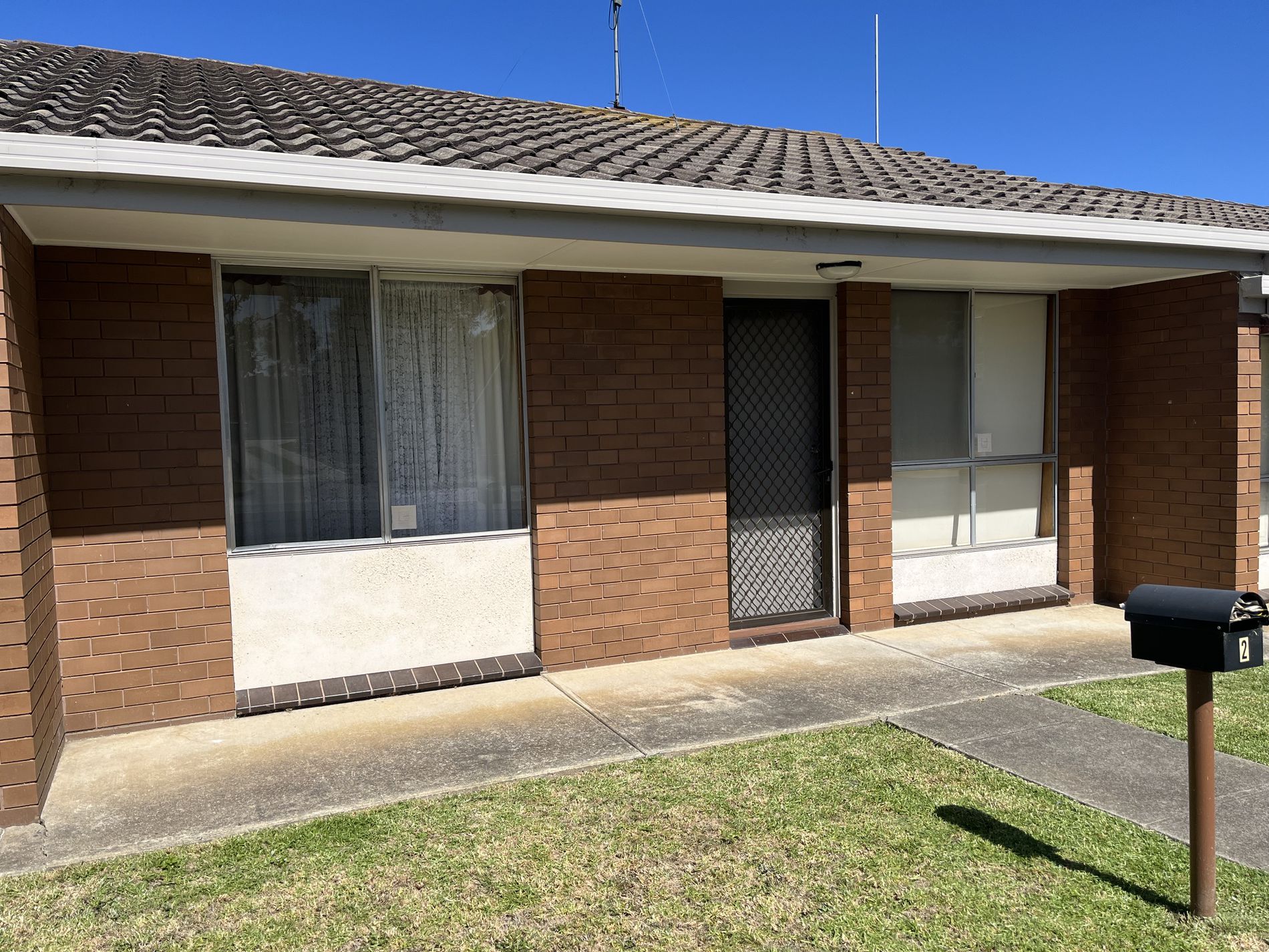 2 / 87 Calvert Street, Hamlyn Heights