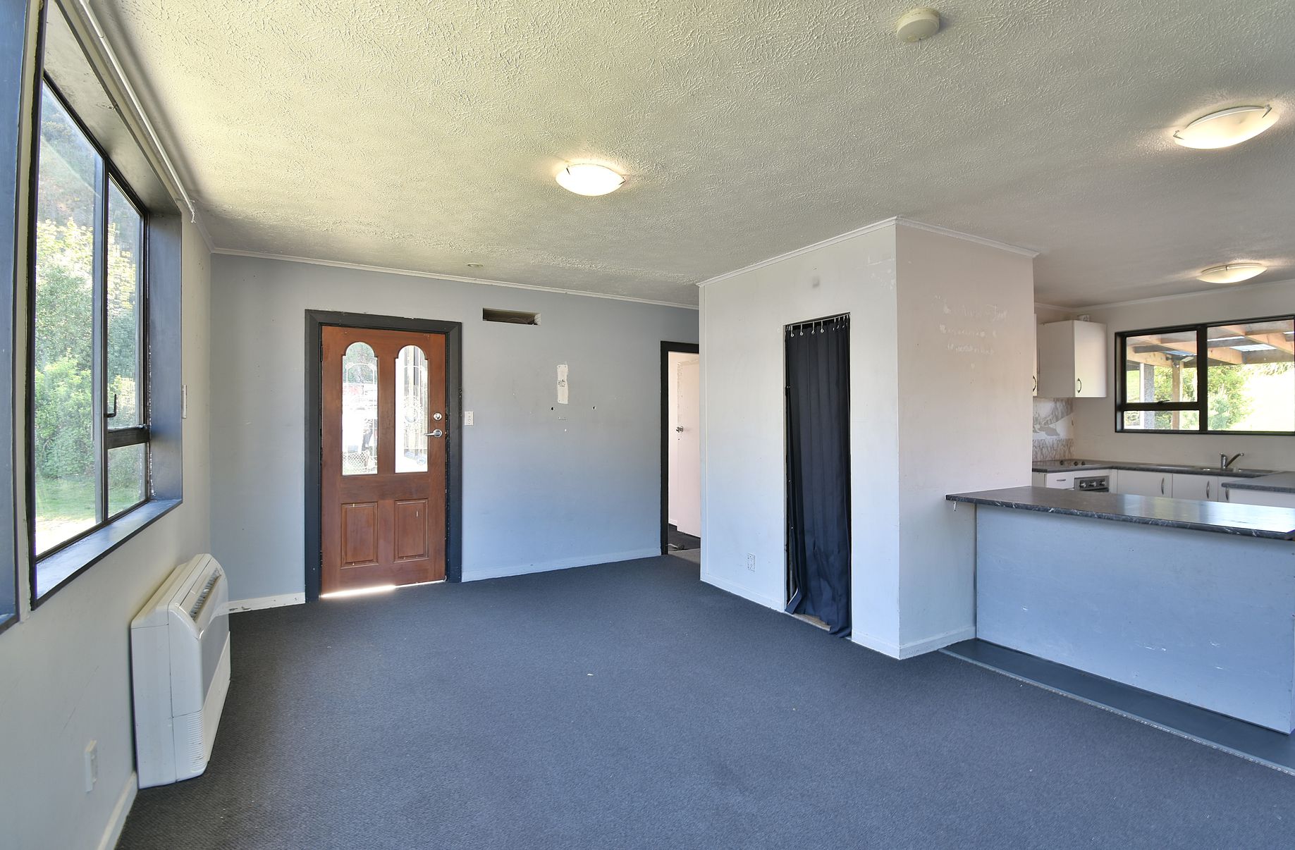 96 South Road, The Glen