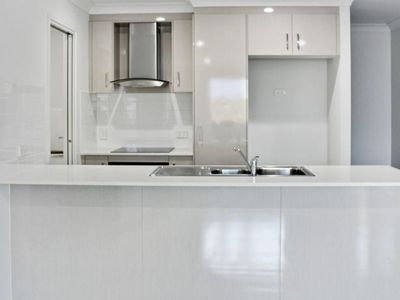 2 / 1 Beilby Crescent, Pimpama