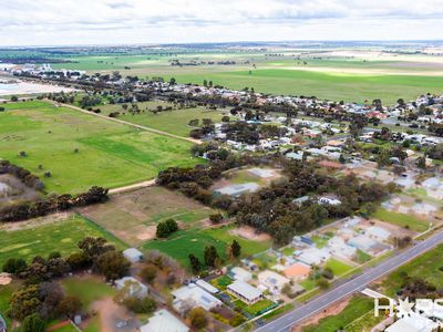 42 Queen Street, Nhill