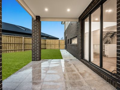 168 Villa Doria Drive, Clyde North