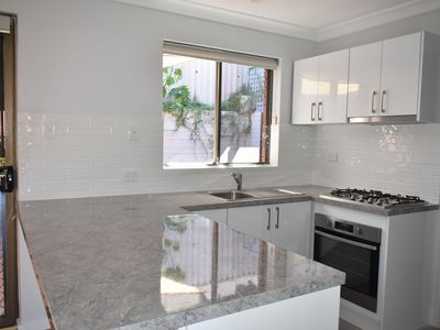 2/52 Hastings street, Scarborough