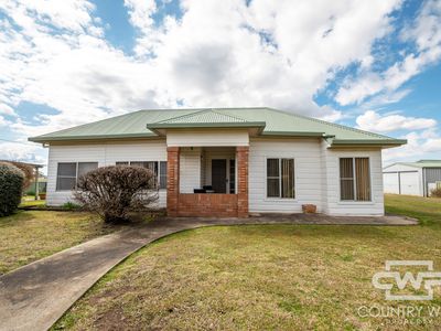 127 West Furracabad Road, Glen Innes