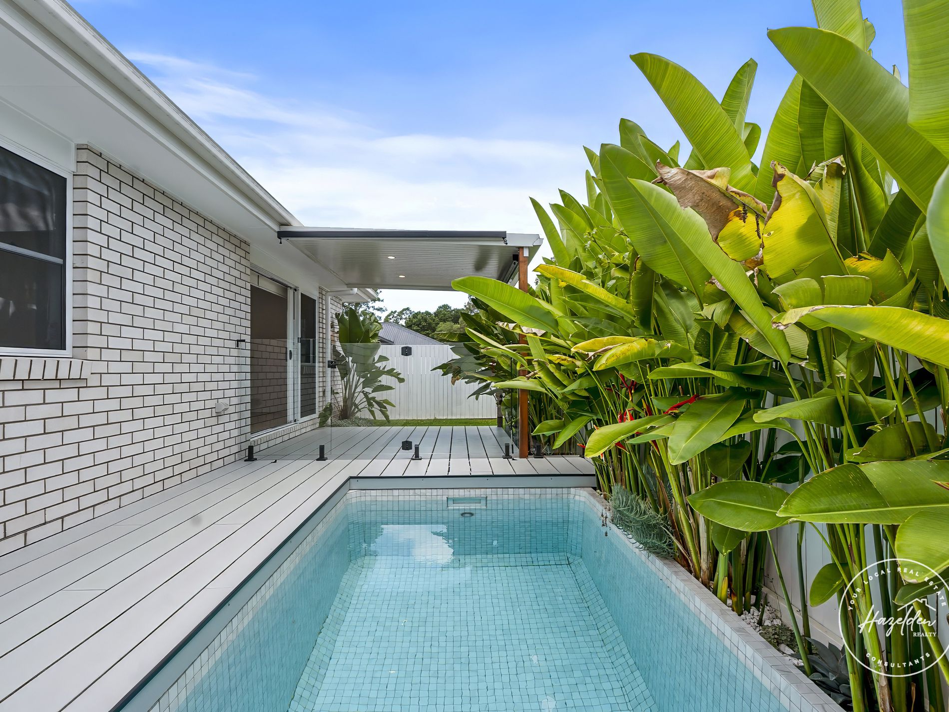 16 Aurora Crescent, Glass House Mountains