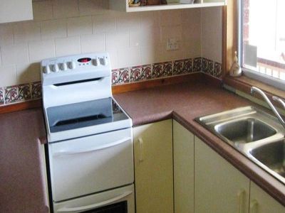 11 Deeson Place, Dapto