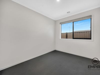 7 Amadeus Street, Clyde