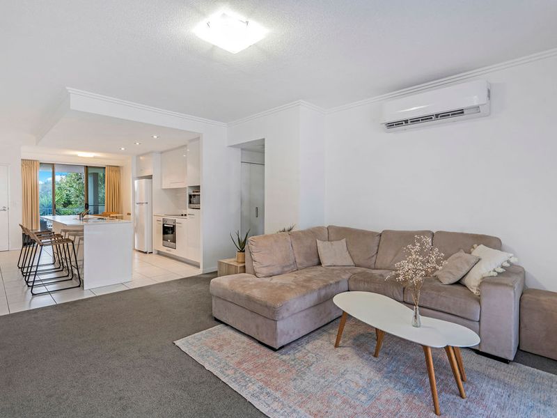 28 / 2 GAVEN CRESCENT, Mermaid Beach