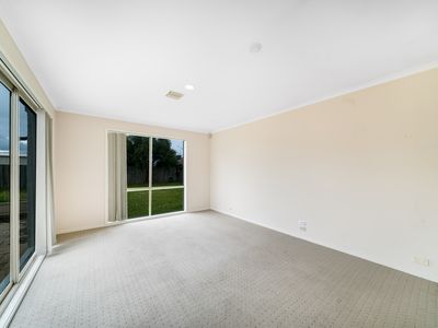 356 Heaths Road, Hoppers Crossing