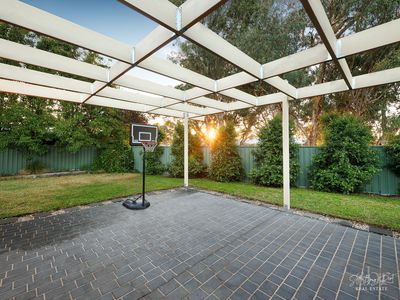 16 SILKYOAK COURT, Albury