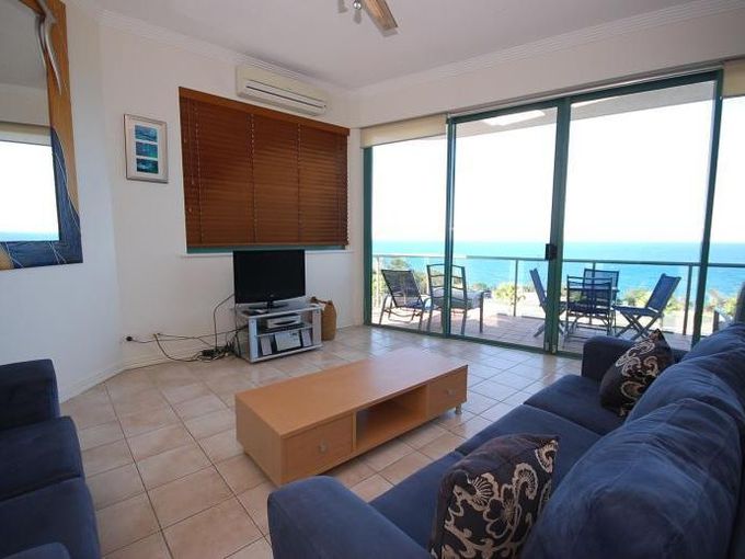9 / 10 Marina Walk, Alexandra Headland