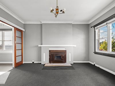 6 Napoleon Street, Youngtown