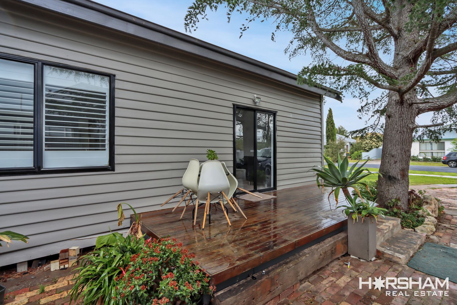 11 Tena Ave [Fully Furnished], Horsham