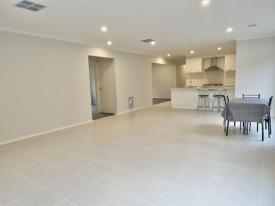 19 Ricotta Road, Manor Lakes