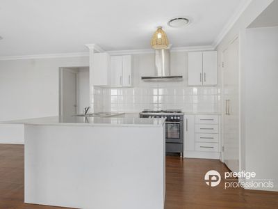 59 Maddecks Avenue, Moorebank