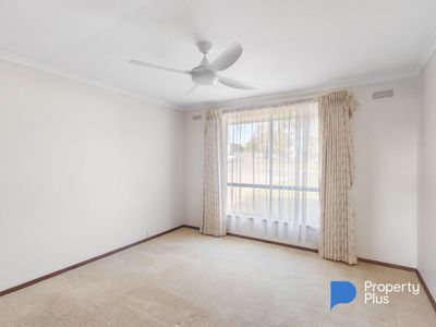 4 Robert Street, Kangaroo Flat