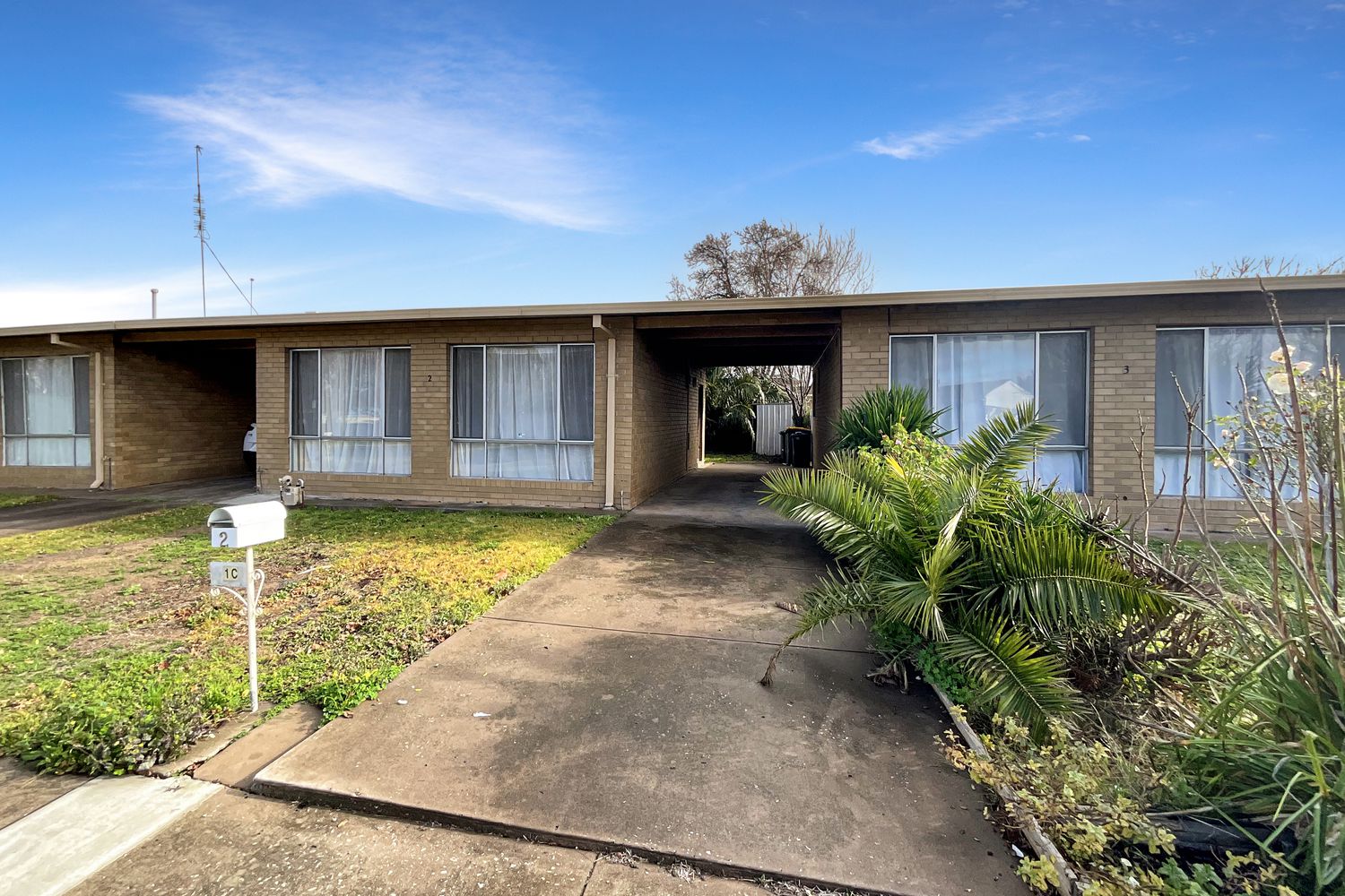 2 / 1C George Street, Horsham