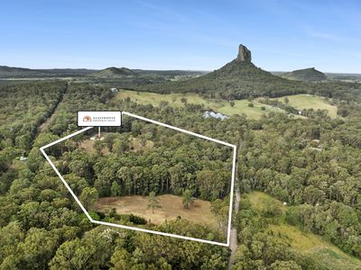 319 Mount Beerwah Road, Glass House Mountains