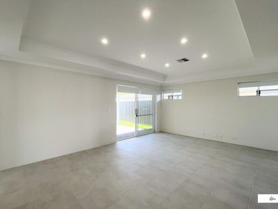 3 Brumlow Way, Lakelands