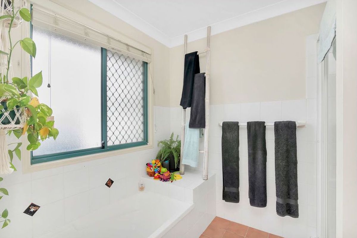 1 / 2 Station Street, Tugun