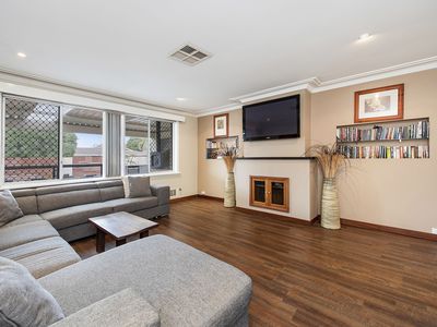 21 Ledger Street, Warnbro
