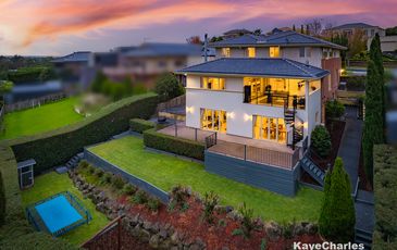 9 Royal Crescent, Beaconsfield