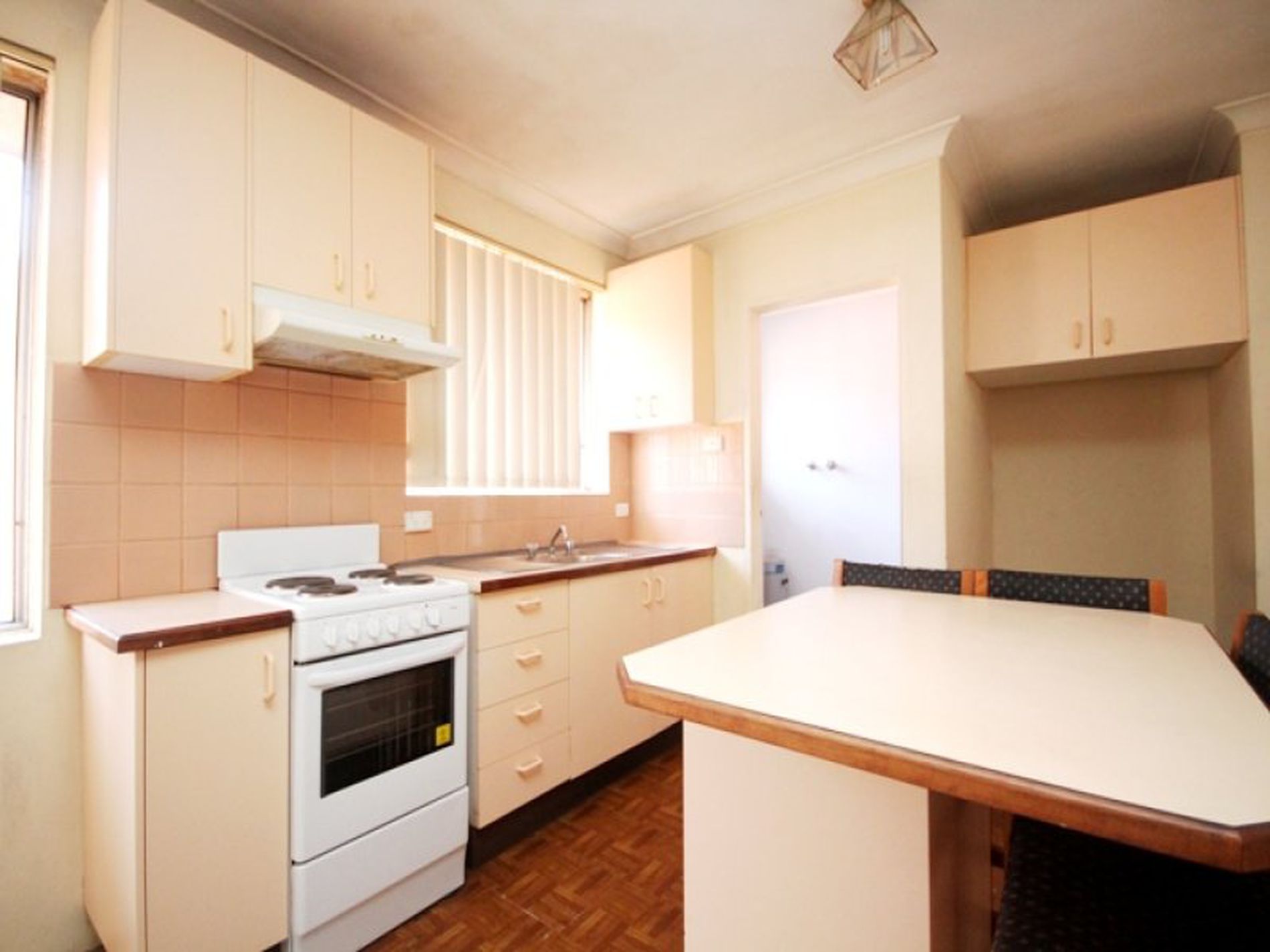 7 / 15 Myee Street, Lakemba