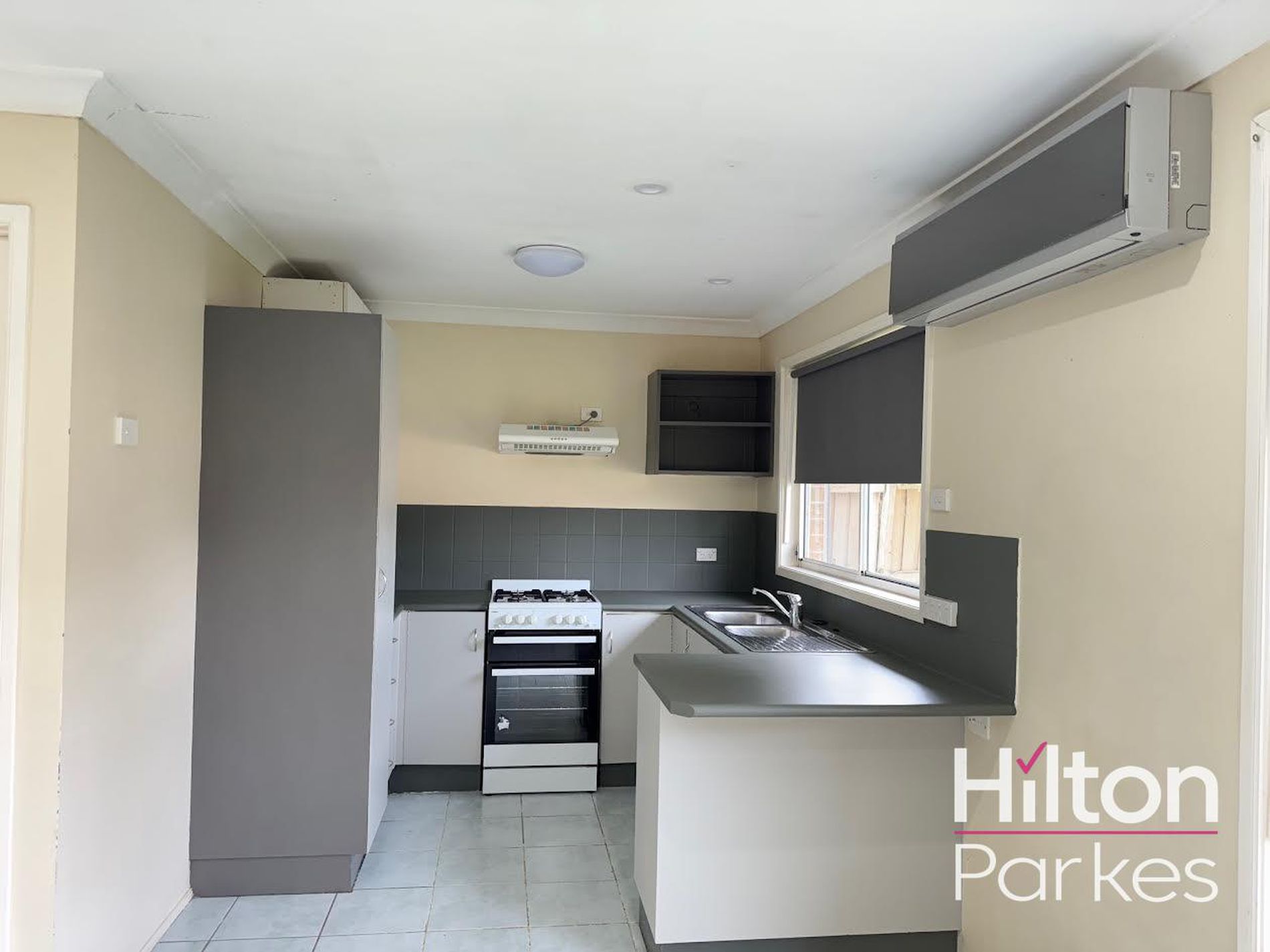 9 Alpin Grove, Oakhurst