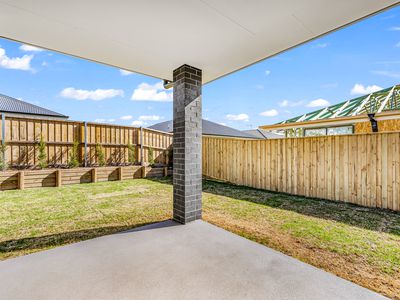 32 Annaliese Street, Chisholm