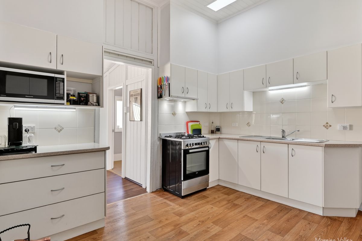 16 Flett Street, Wingham