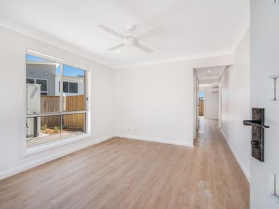 13 Kaibug Close, Fletcher