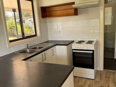 3 Hooley Street, Parkes