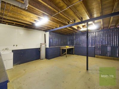 8 Blue Gum Place, Douglas