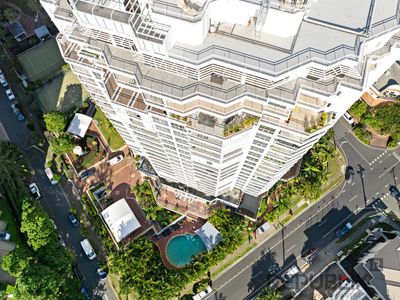 63 / 11-17 Hughes Avenue, Main Beach