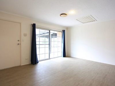 7 Lauretta Avenue, Springwood