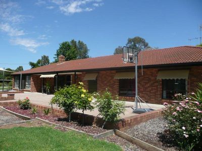 100 Cobwell Street, Barham