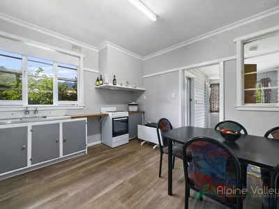 24 Simmonds Street, Mount Beauty