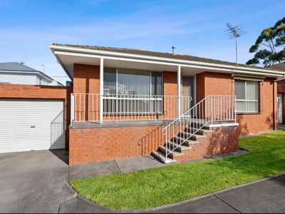2 / 15 Bostock Avenue, Manifold Heights